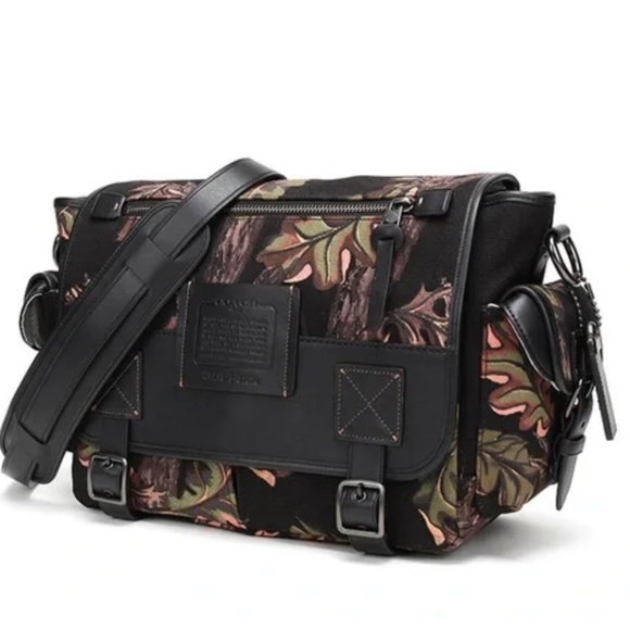 Coach | Scout Messenger with Oak Leaf Print *NEW* - Picture 1 of 8